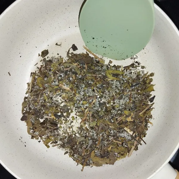 Masak teh dan gula