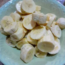 Potong-potong pisang.