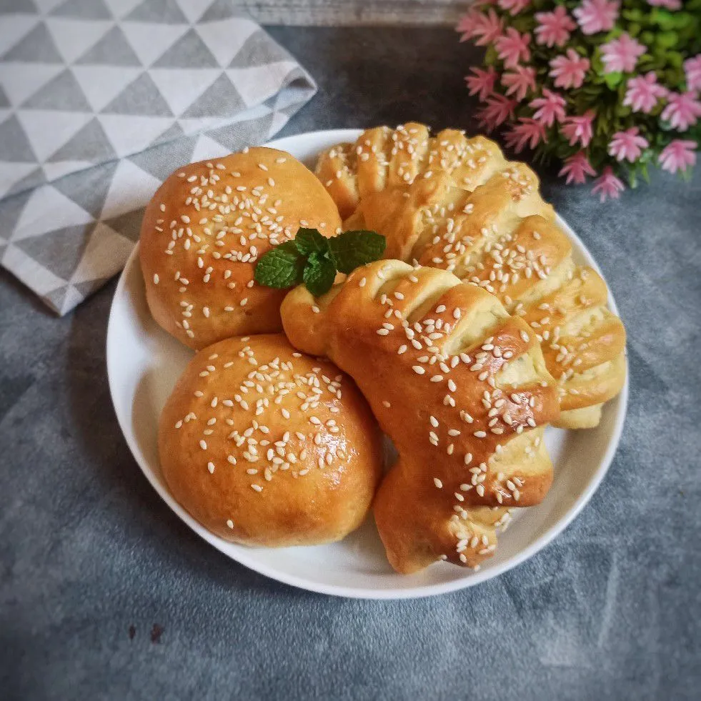 Roti Manis Pisang Karamel Cokelat