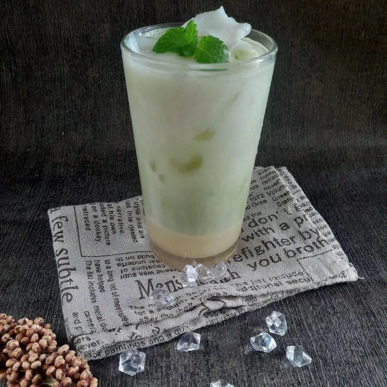 Es kelapa muda matcha