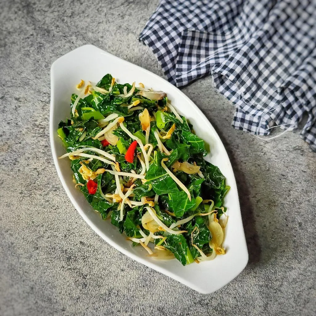Tumis Daun Pepaya Tauge