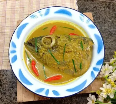 ilustrasi gulai kepala ikan tongkol