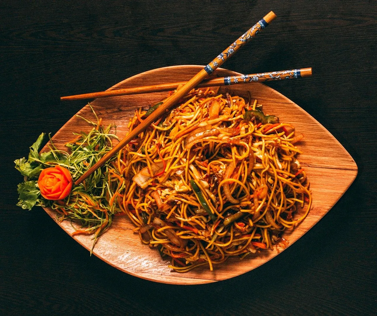 mie panjang umur daging babi