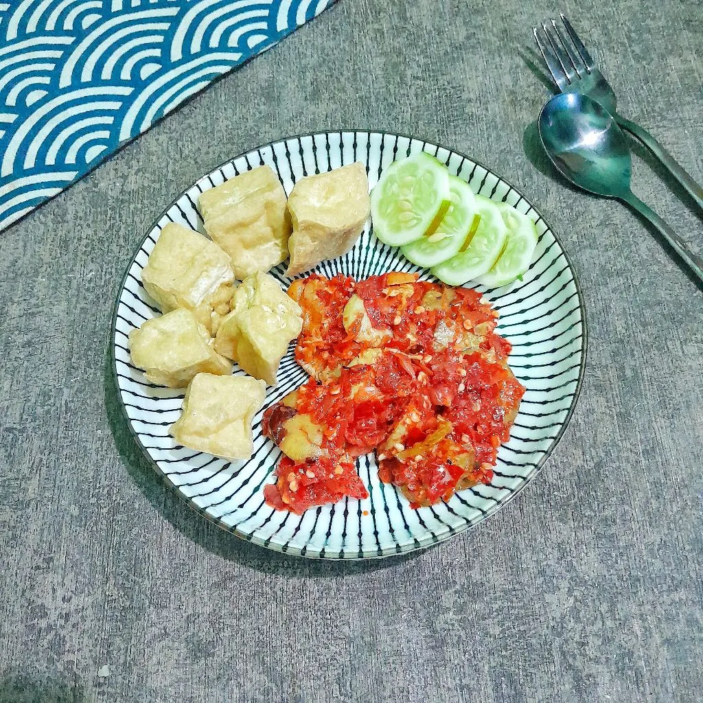 Tahu Jengkol Sambal Mentah