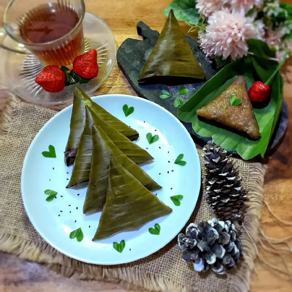 Oncong-Oncong Pisang Khas Bengkulu