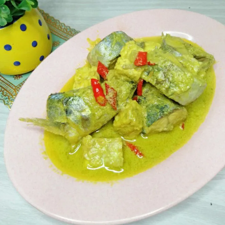 Ikan Tongkol Gulai Kuning