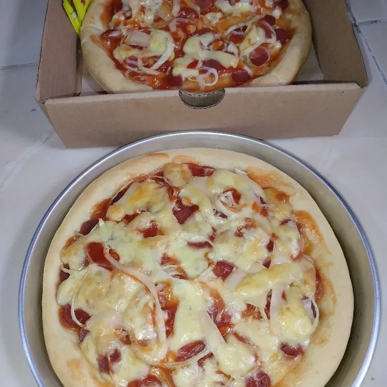 Simple Melted Pizza