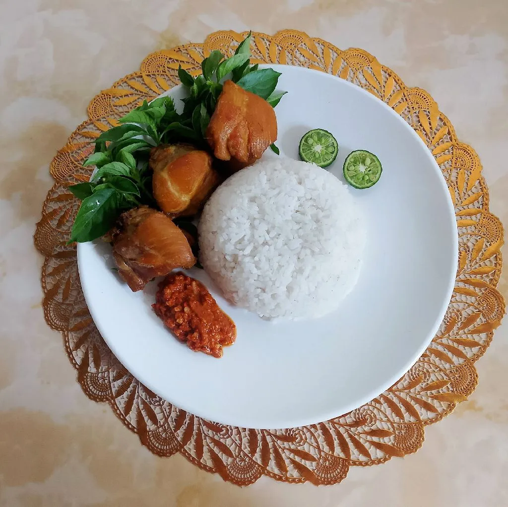 Ayam Goreng Bumbu Kuning