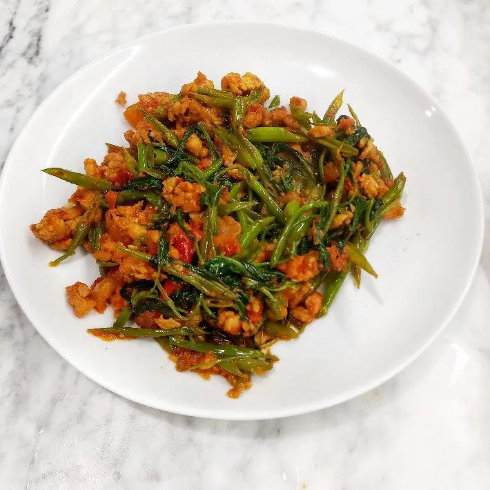 Tumis Kangkung Tempe