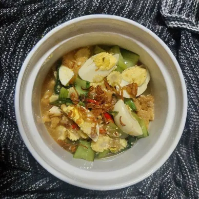 Tumis PakTaLo (Pakcoy,Tahu,Telor)