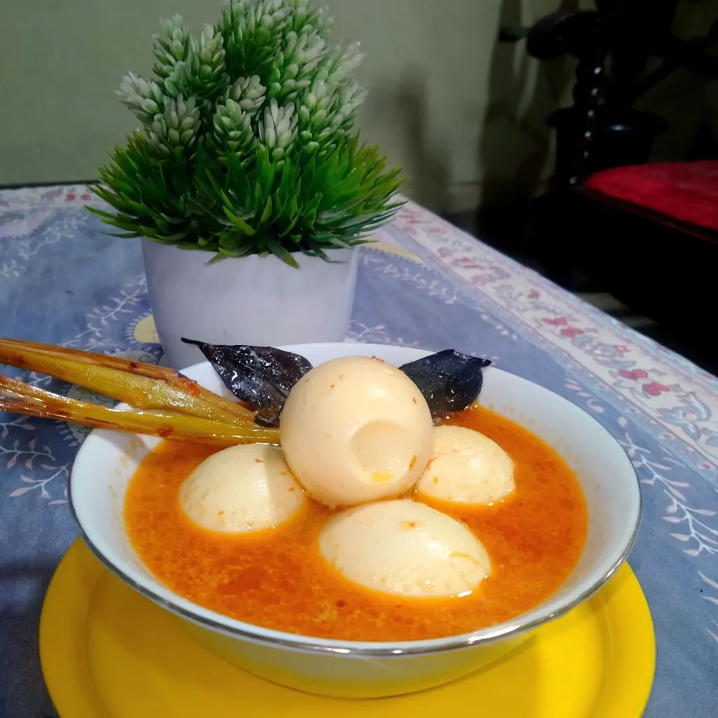 Telur Kuah Santan Pedas