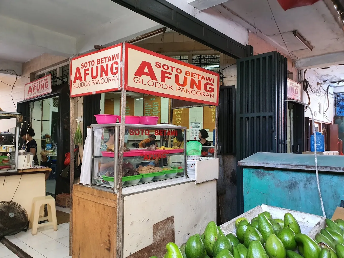 tempat makan di glodok enak Soto Betawi Nyonya Afung