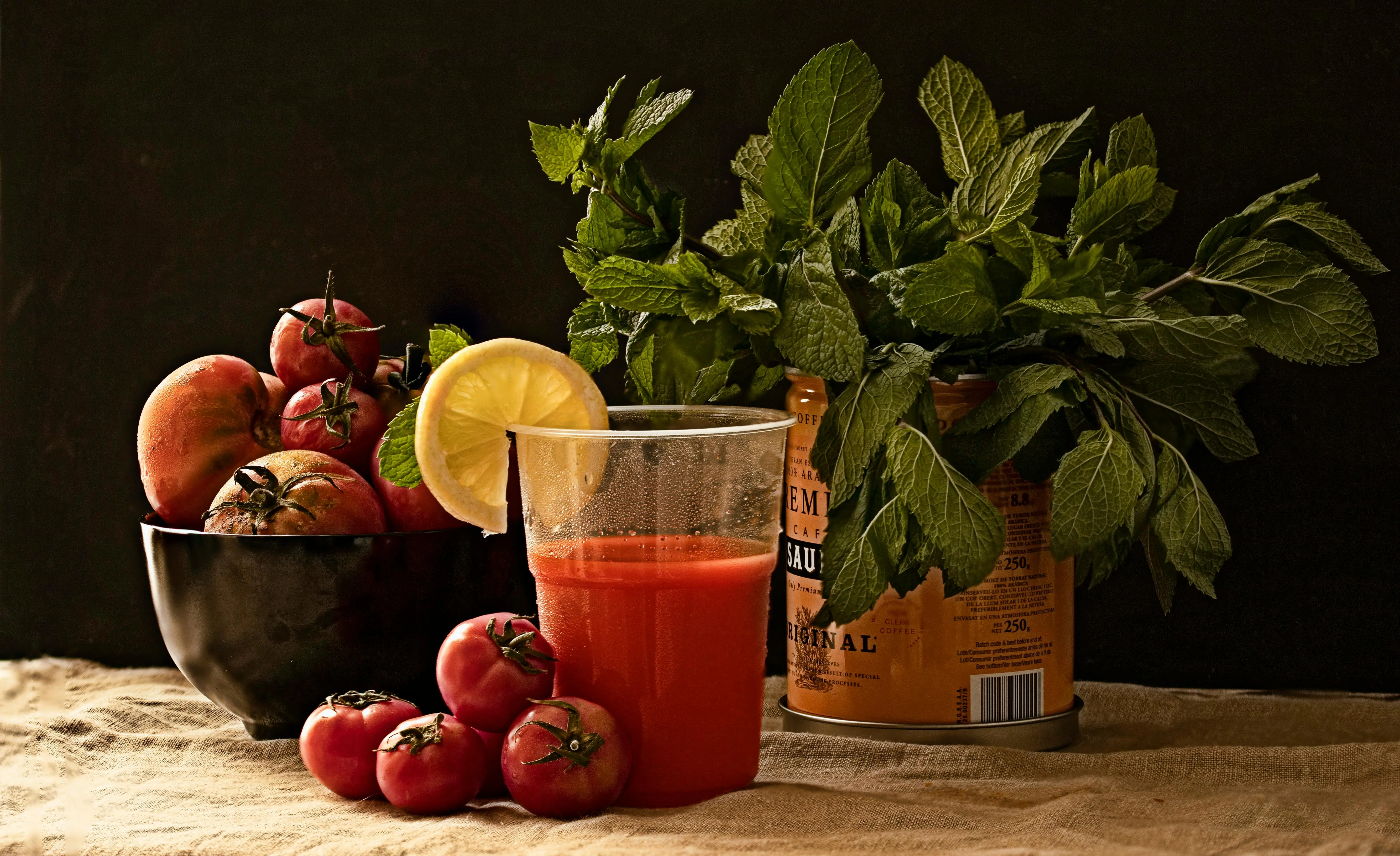 ​10 Manfaat Jus Tomat untuk Kesehatan Tubuh 