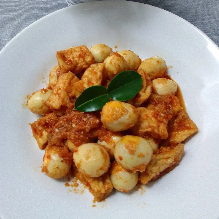 Telur Puyuh Tahu Balado