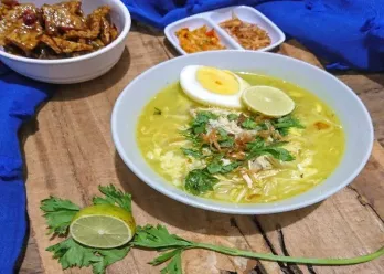 Soto Ayam Suwir