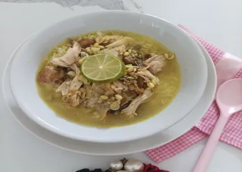 Soto Ayam Suwir