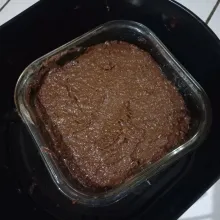 Panggang adonan selama 45 menit dengan suhu 160 drajat hingga matang merata. Siap disajikan.