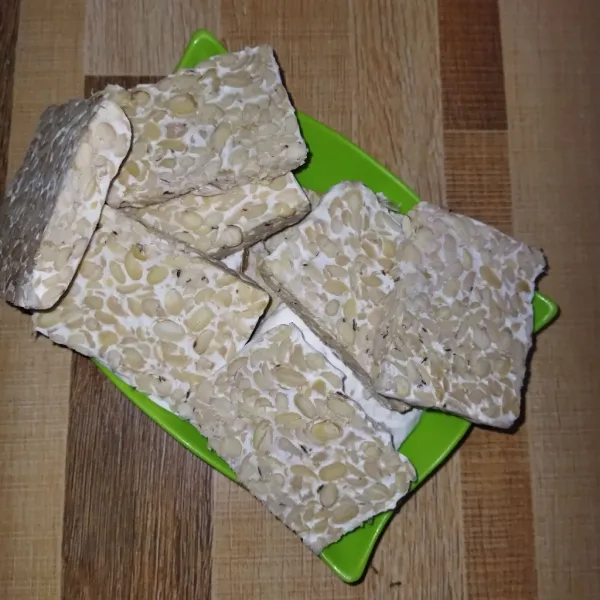 Iris tempe sesuai selera.