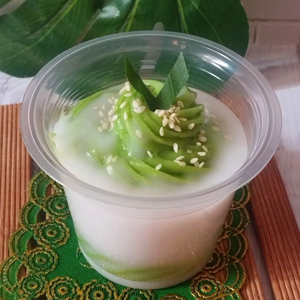 Kanom Piak Poon