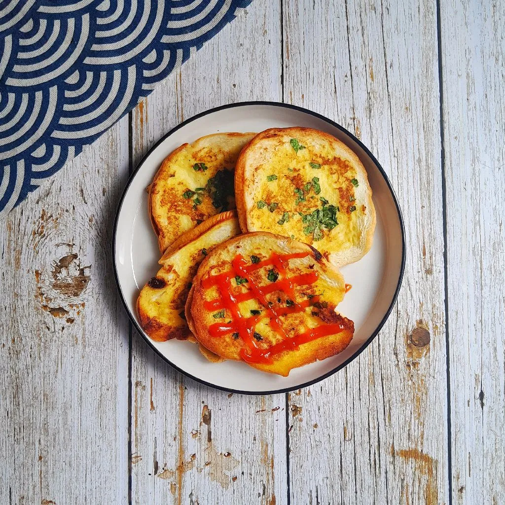 Roti Panggang Telur Keju