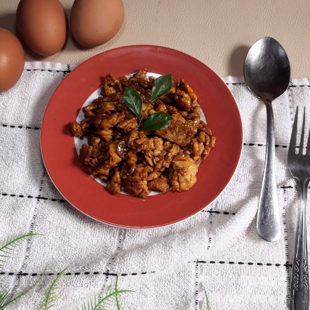 Proses membuat orak-arik telur simpel