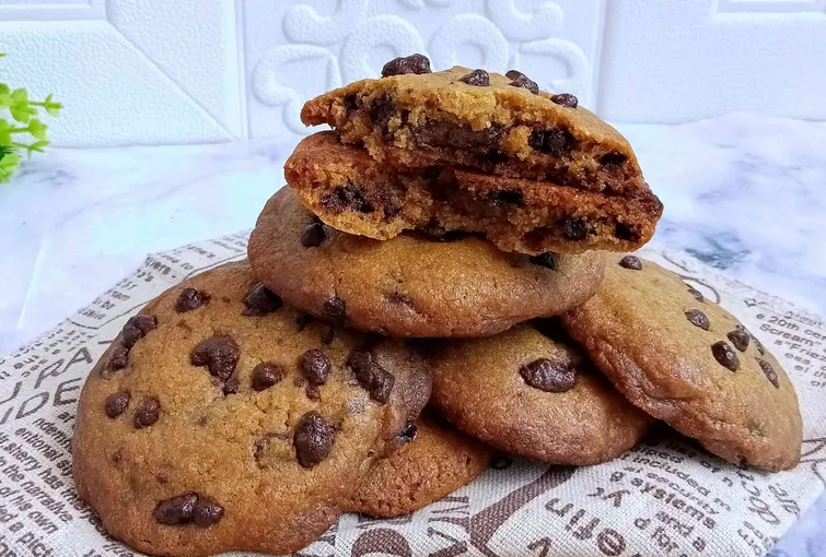 resep chewy choco chips cookies