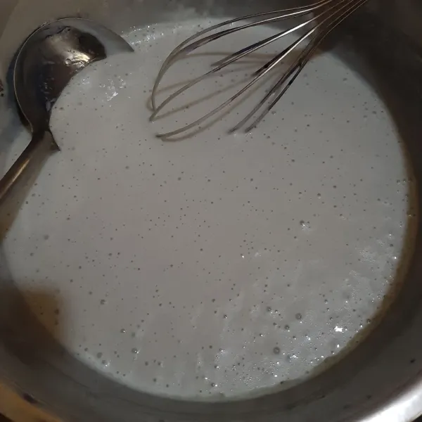 Terakhir beri margarin cair dan garam. Diamkan 15 menit