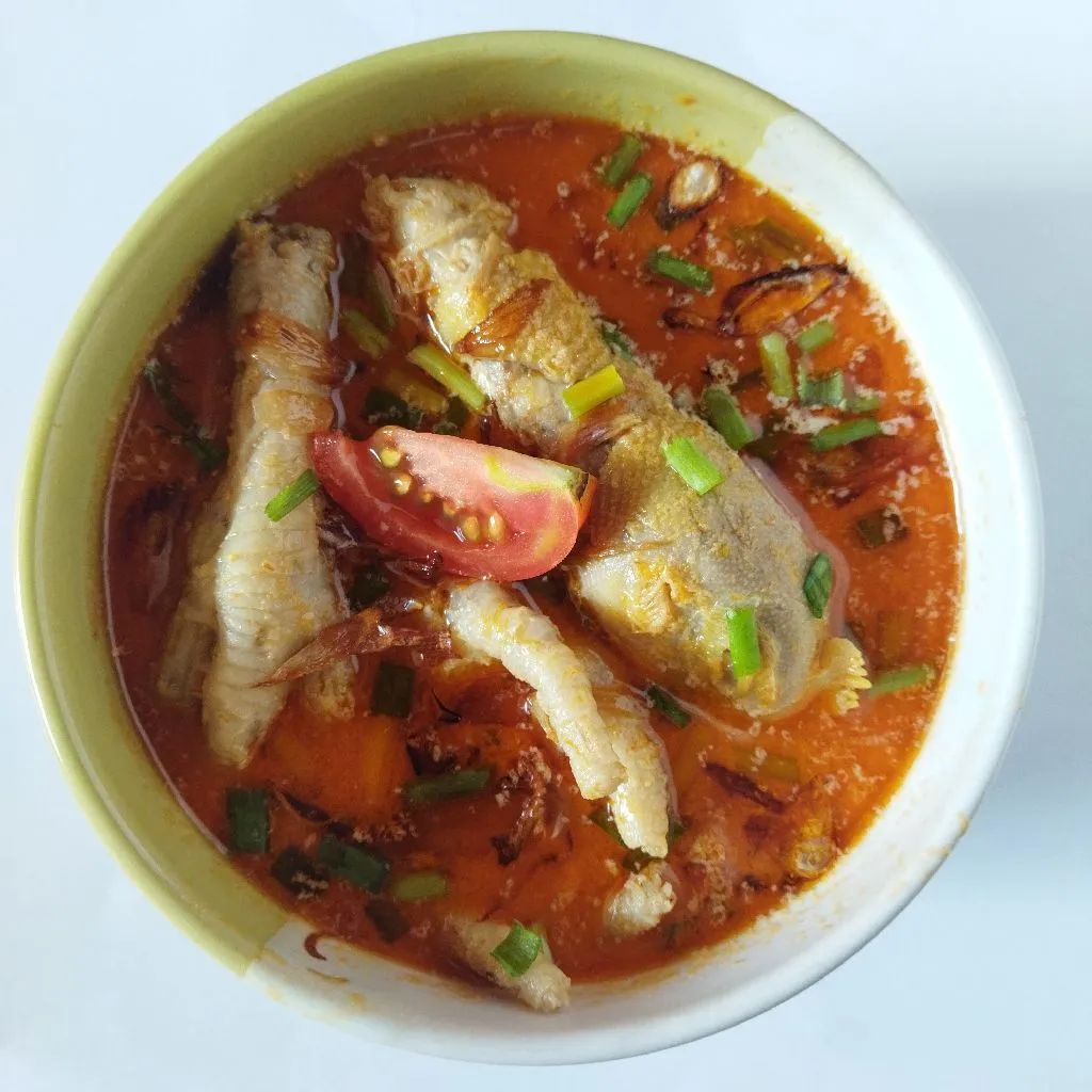 Ceker Dan Kepala Ayam Kuah Pedas