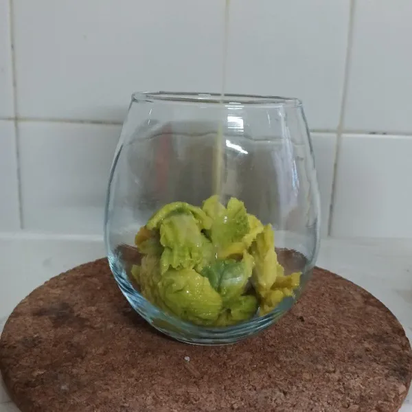 Tambahkan susu kental manis.