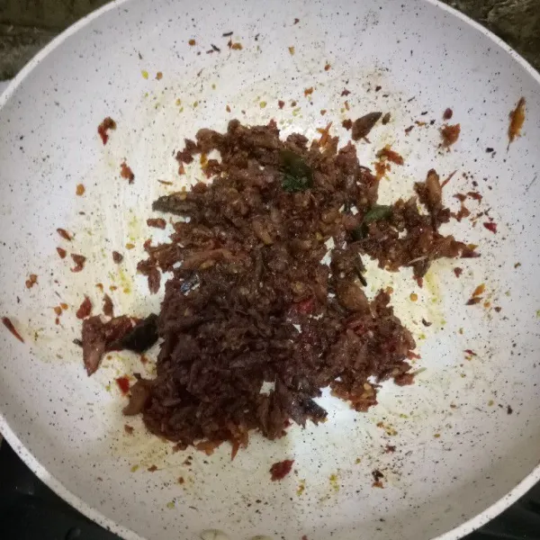 Aduk rata semuanya, kalau rasa sudah oke bisa angkat.