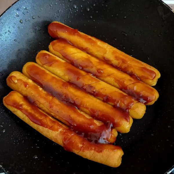 Baluri dengan racikan saus olesan dan panggang sebentar hingga meresap
