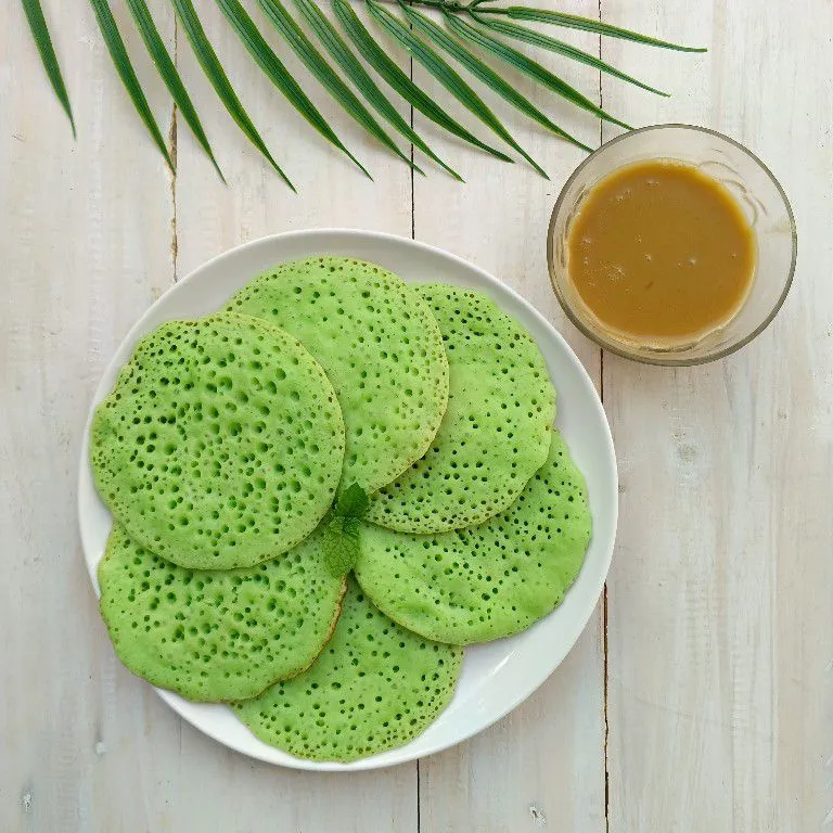 Serabi Pandan Kuah Kinca