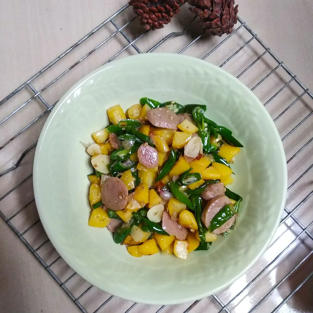 Tumis kentang cabe hijau