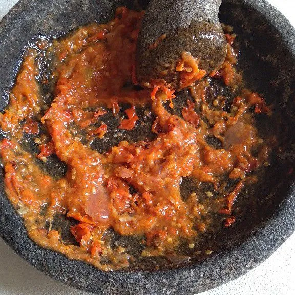 Uleg sambal (sesuaikan dengan selera tekstur sambal).