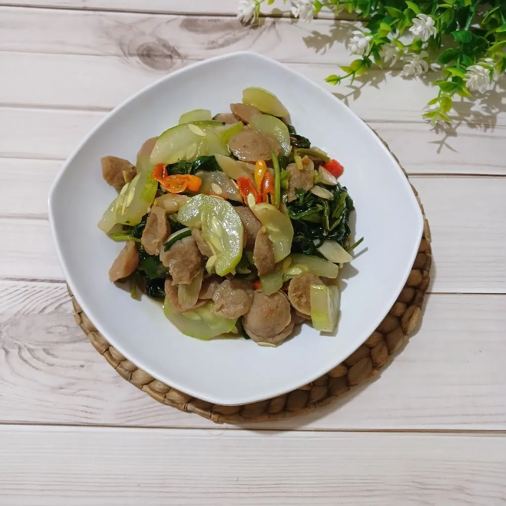 Tumis Timun Bakso Kangkung