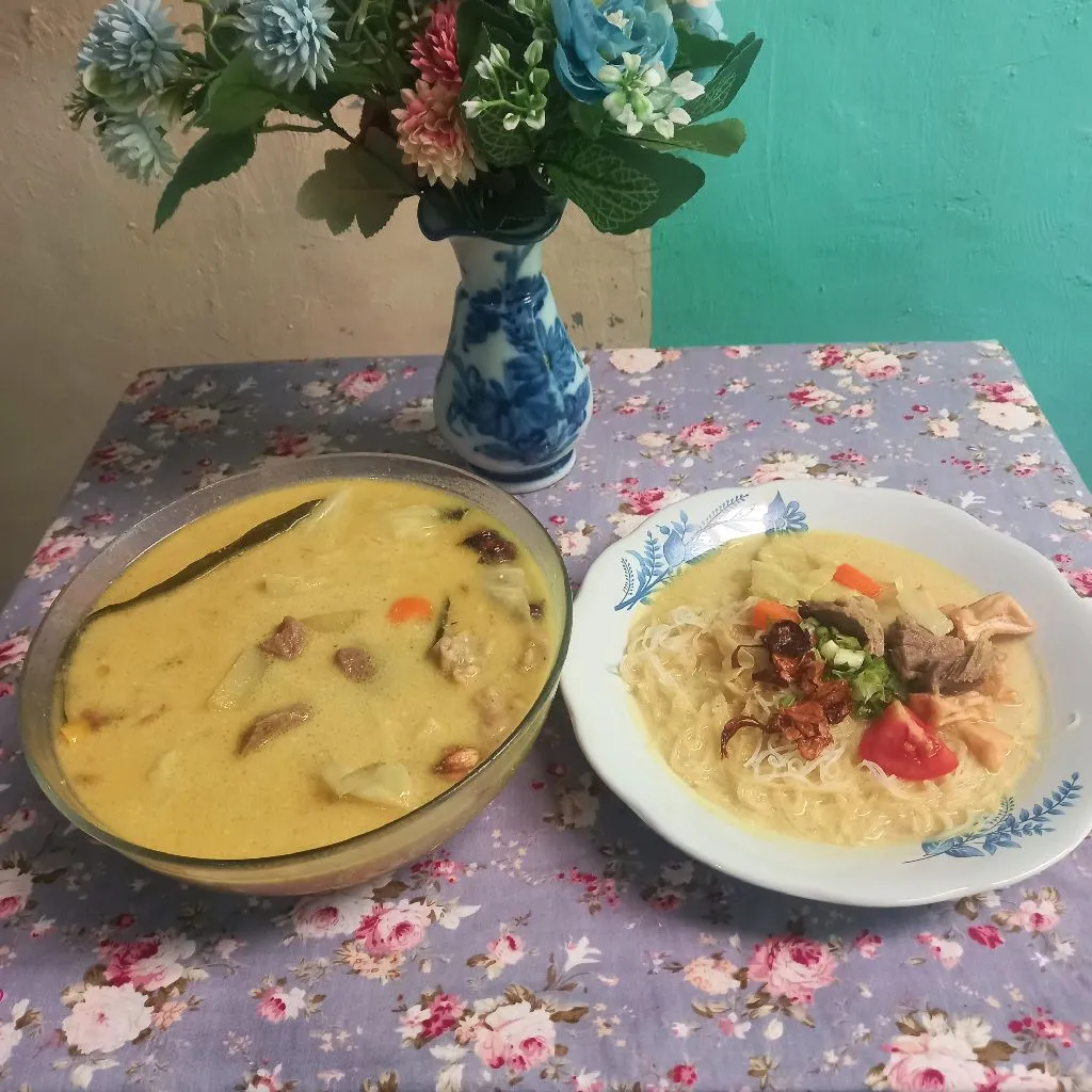 Soto Daging Kuah Santan