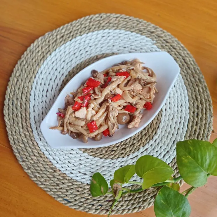Resep Ayam Jamur Shimeji Saus Mentega Sederhana Rumahan di Yummy App