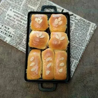 Roti Pisang Almond