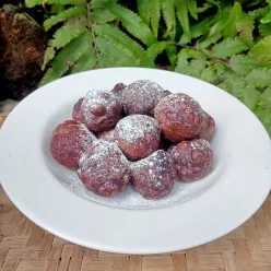 Bola-Bola Ubi Ungu