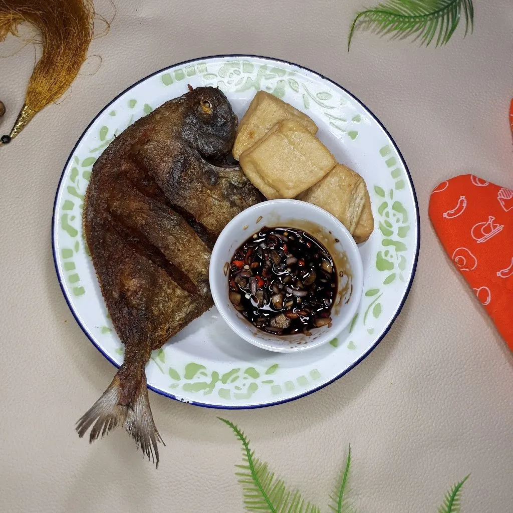 Ikan Bawal Tahu Goreng Sambal Kecap