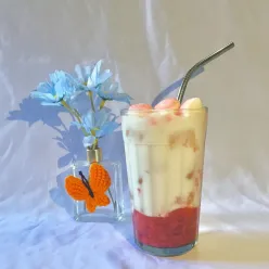 Ice Milky Strawberry