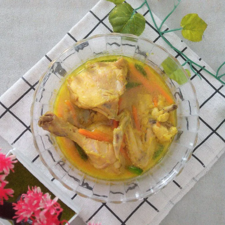 Ayam Ungkep Kuah