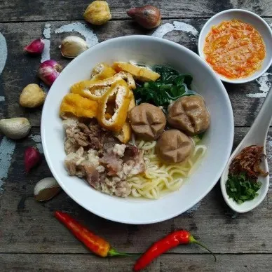 Bakso Sapi dengan Tetelan