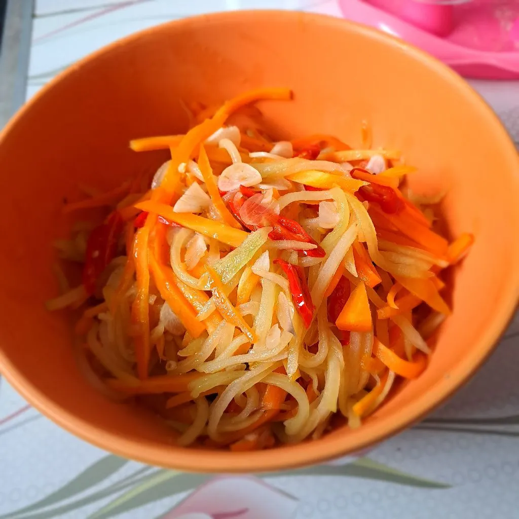 Sayur Tumis Wortel dan Labu Siam