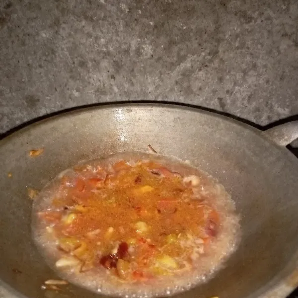 Tambahkan air tunggu sampai mendidih.