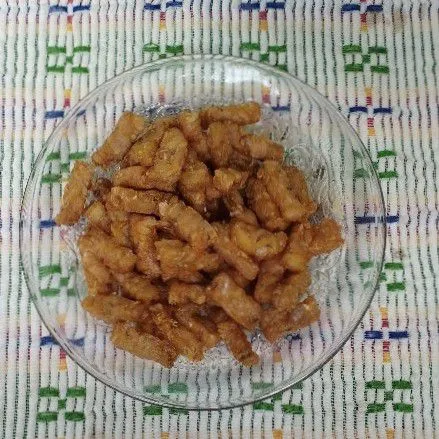 Tempe digoreng sebentar.