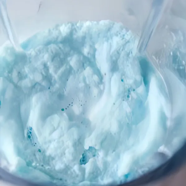 Blender sampai halus hingga tekstur smoothie