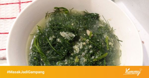 Bahan-bahan Sayur Bobor Daun Adas, termasuk daun adas, tempe, dan bumbu-bumbu