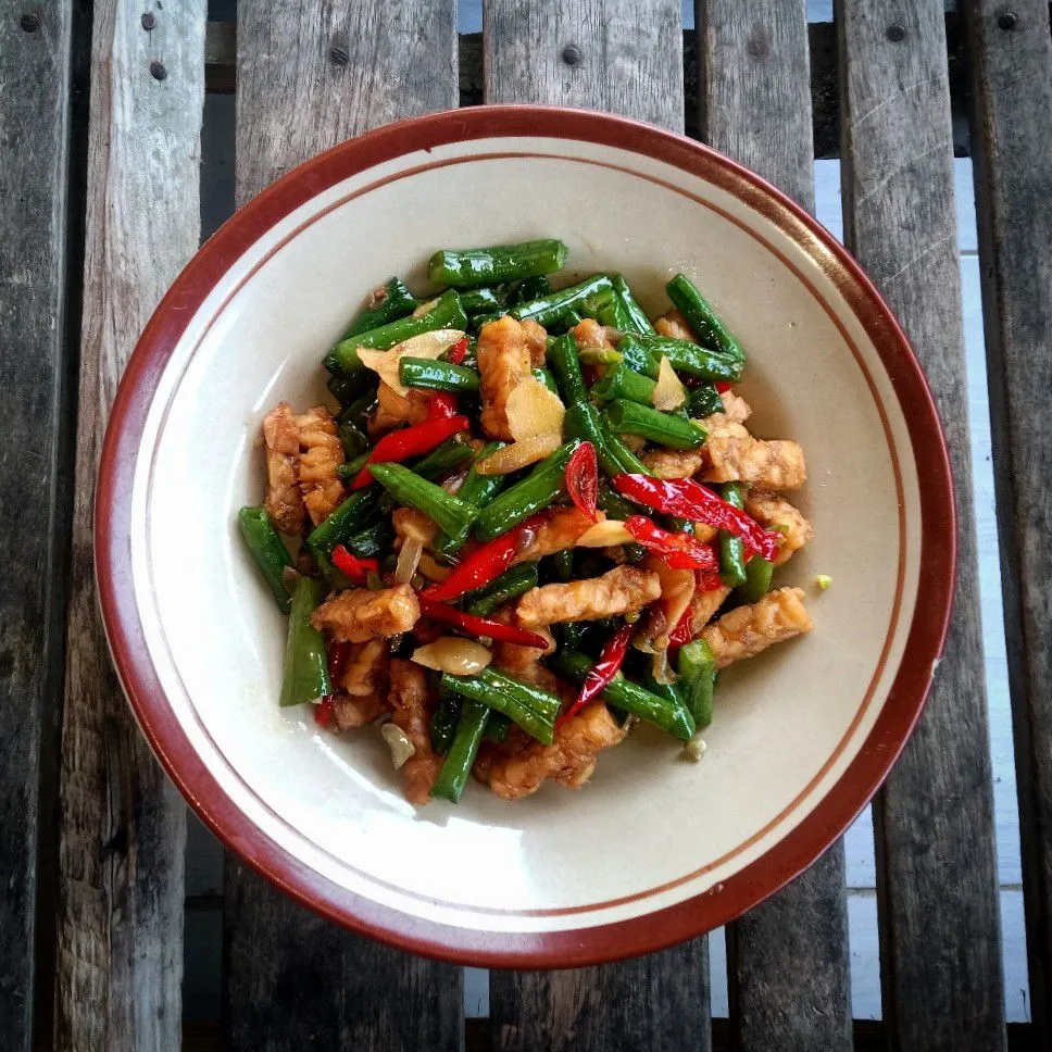 Tumis kacang panjang tempe kedelai