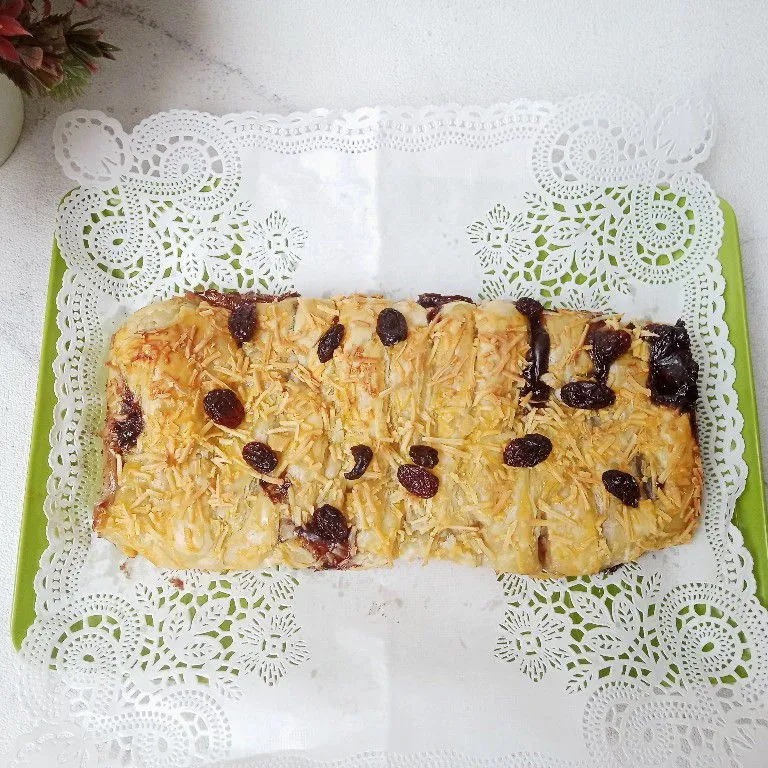 Banana Strudel Coklat Keju